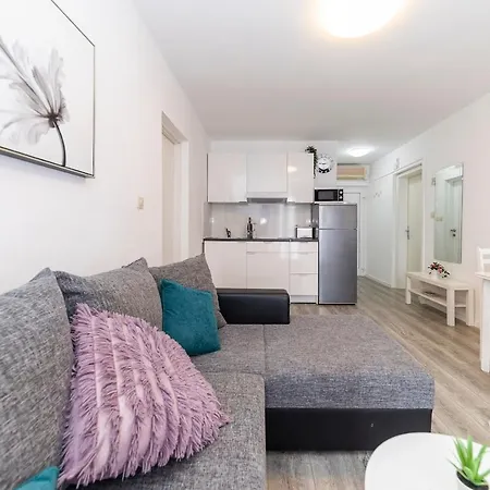 Micic Apartment *