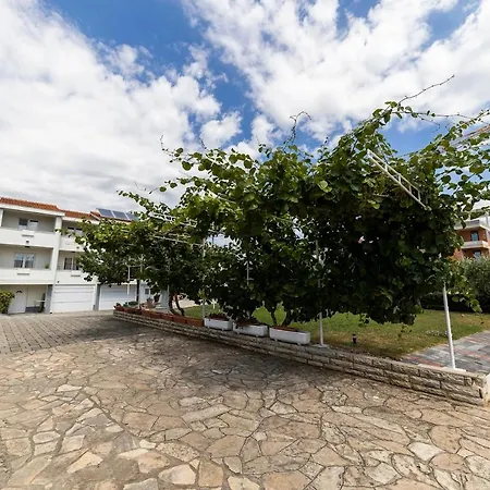 Micic Apartment *