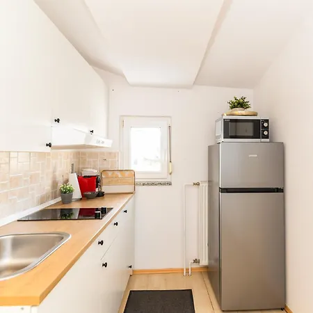 Micic By Belmont Realty Apartman