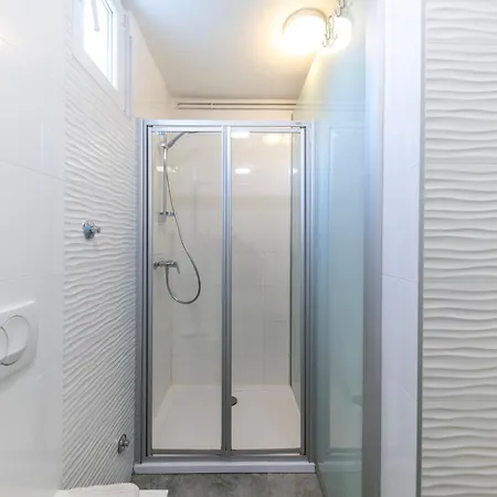 Micic By Belmont Realty * Zára